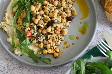Quick Chickpea Salad for a Healthy Lunch