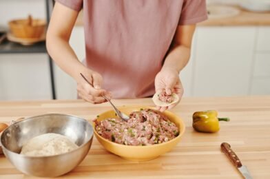 Simple Stuffed Bell Peppers With Rice and Beef